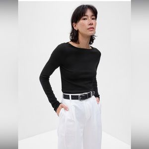 NWT GAP Modern Boatneck T-shirt Longsleeve | Size XS Petite